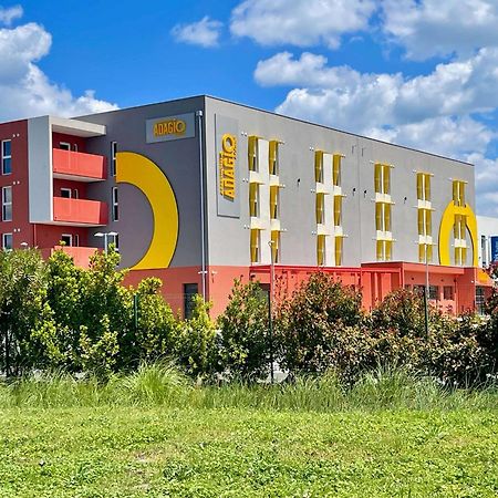 Aparthotel Adagio Access Porte De Camargue Saint-Martin-de-Crau Exterior photo